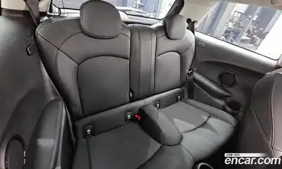 Mini Cooper 2019 1.5 Автомат в Москве № 167160, миниатюра 7