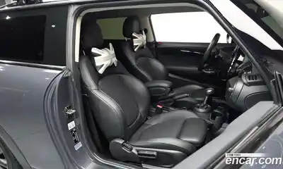 Mini Cooper 2019 2.0 Автомат в Москве № 167320, миниатюра 11