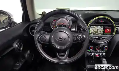 Mini Cooper 2019 2.0 Автомат в Москве № 167320, миниатюра 12