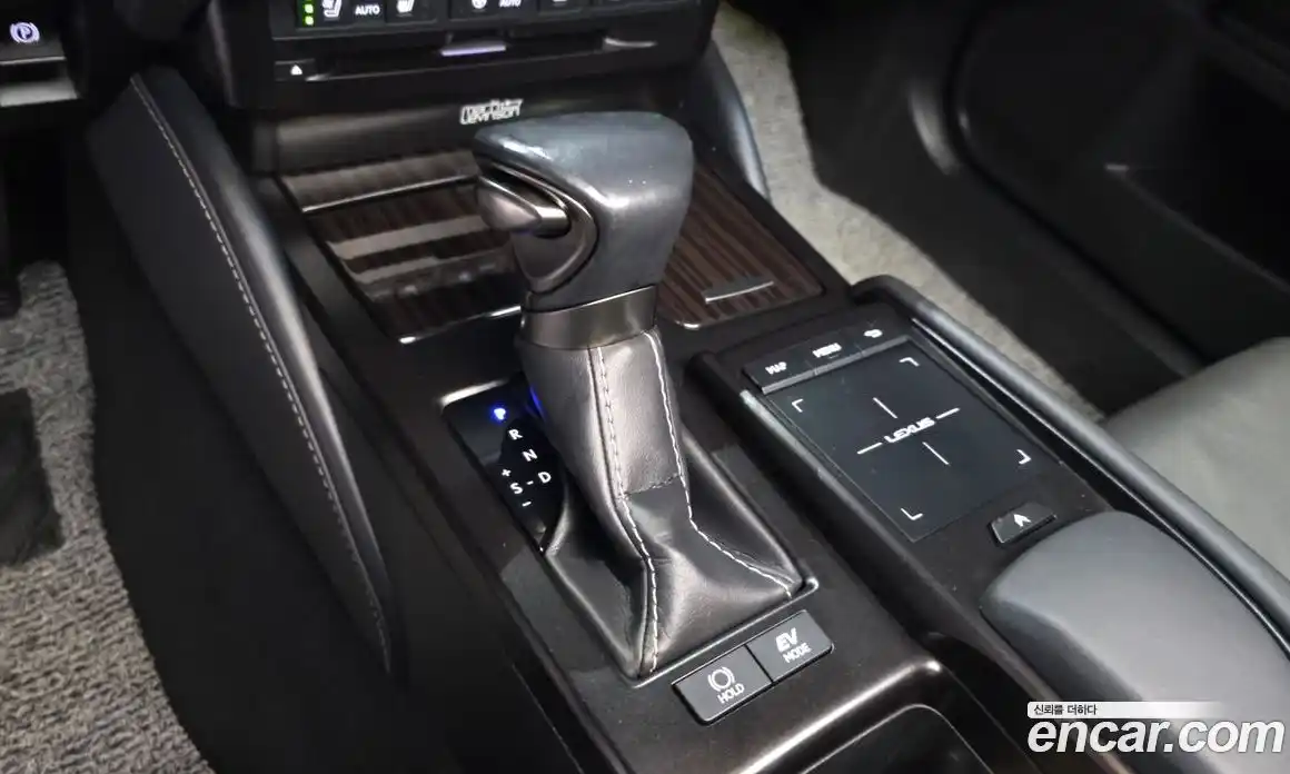 Lexus ES 2021 2.5 Автомат в Москве № 168258, фото 3