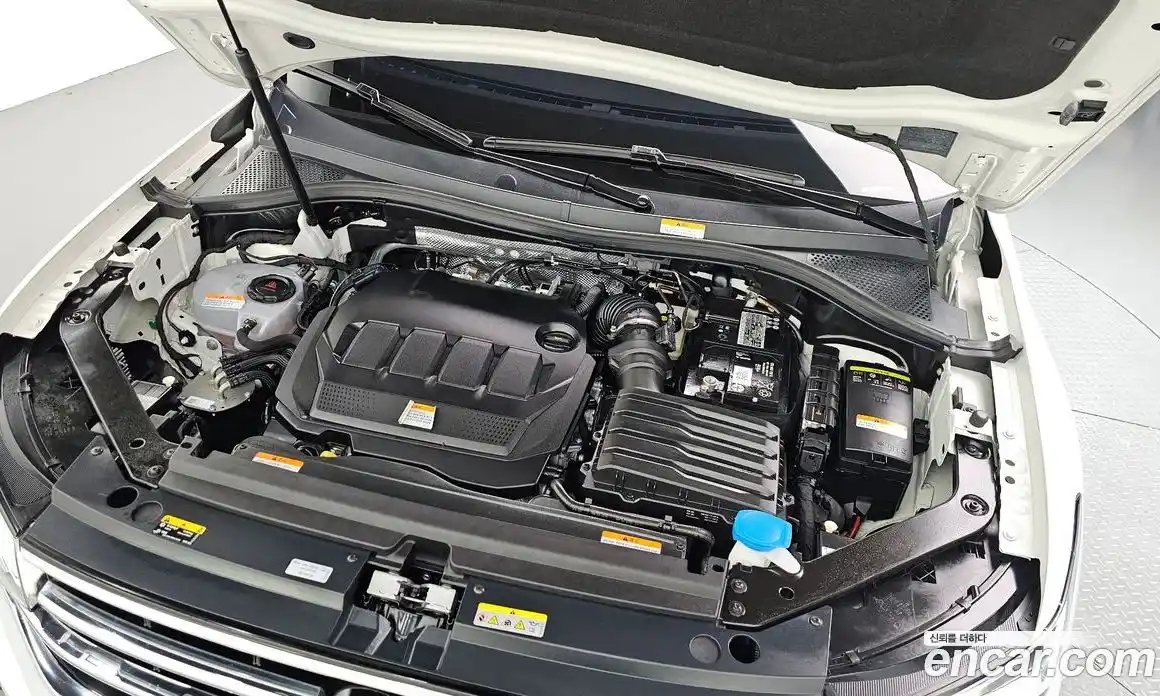 Volkswagen Tiguan 2022 2.0 Автомат в Москве № 168390, фото 13