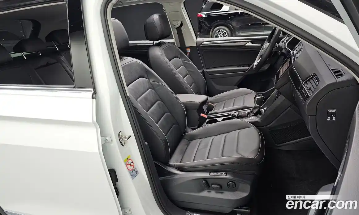 Volkswagen Tiguan 2022 2.0 Автомат в Москве № 168390, фото 15