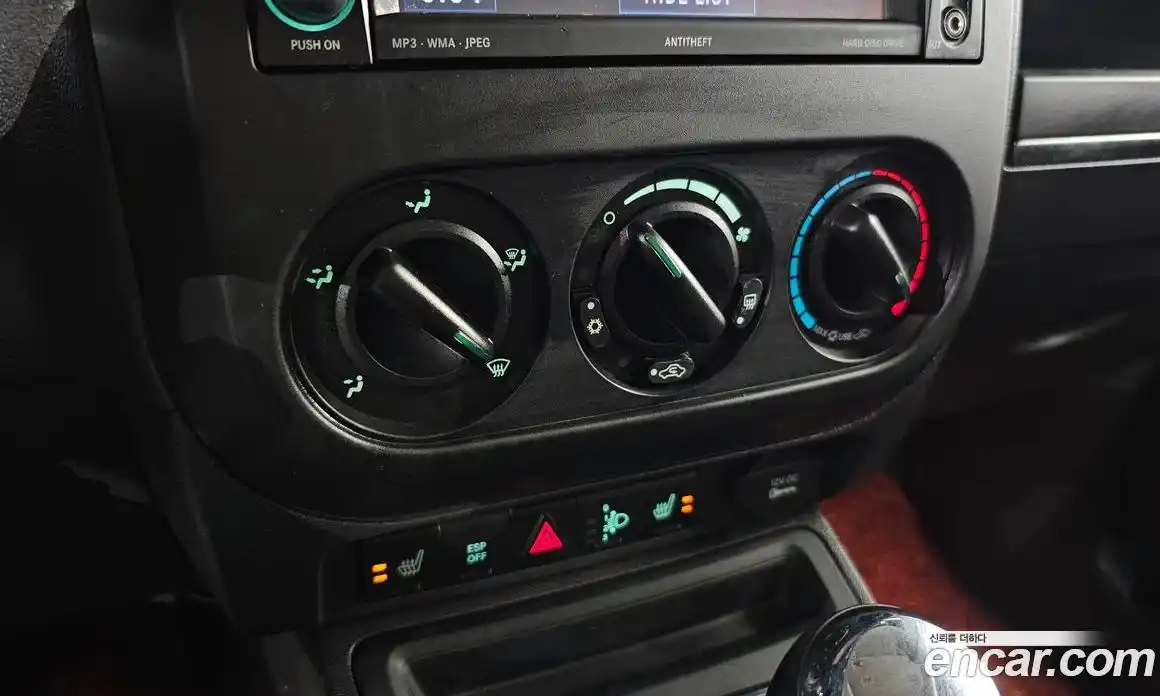 Jeep Compass 2009 2.4 Автомат в Москве № 169592, фото 9