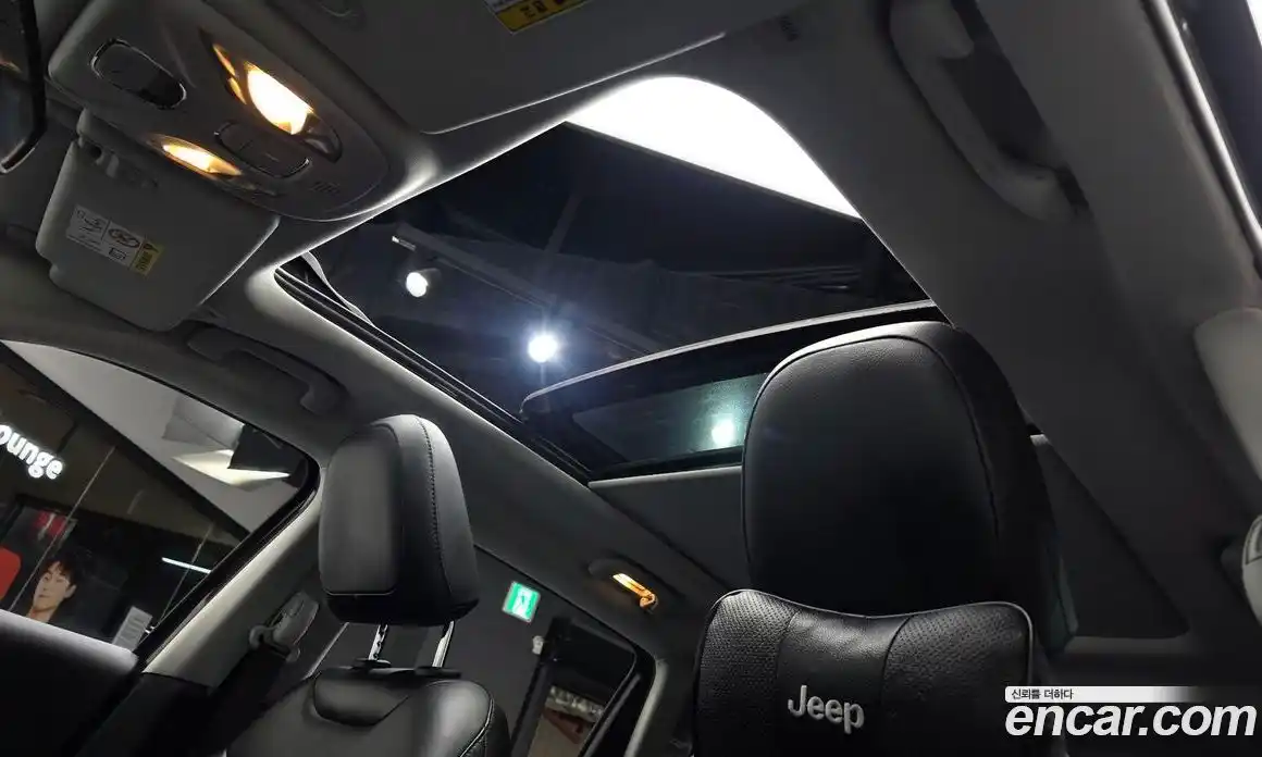 Jeep Compass 2018 2.4 Автомат в Москве № 169659, фото 10