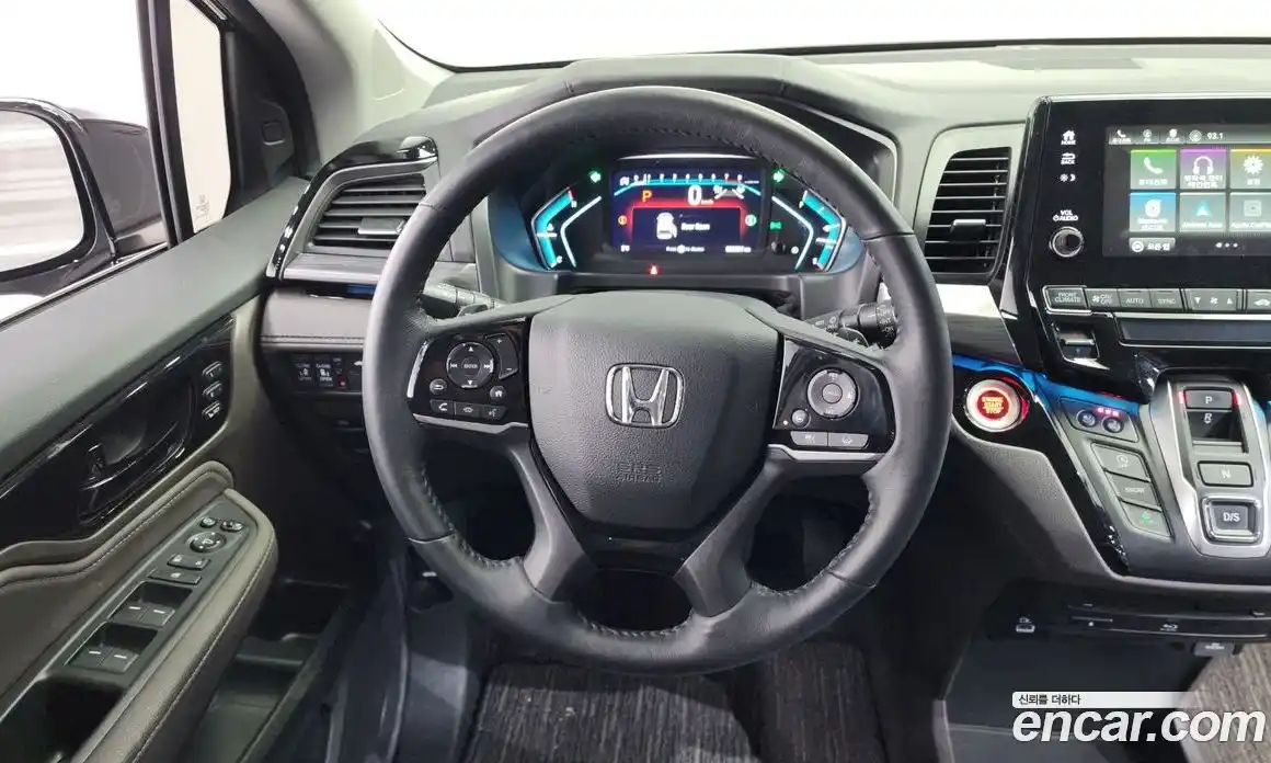 Honda Odyssey 2023 3.5 Автомат в Москве № 170431, фото 3