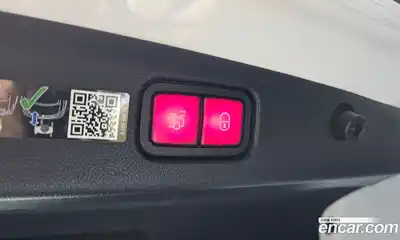 Mercedes-Benz E-Class, 2025