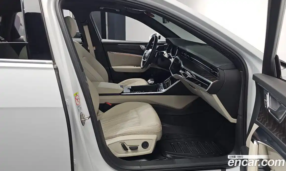 Audi A6 2023 2.0 Автомат в Москве № 176688, фото 17