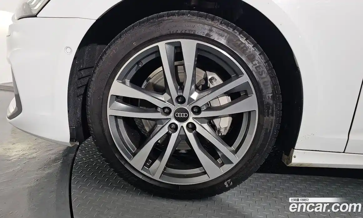 Audi A6 2023 2.0 Автомат в Москве № 176688, фото 4