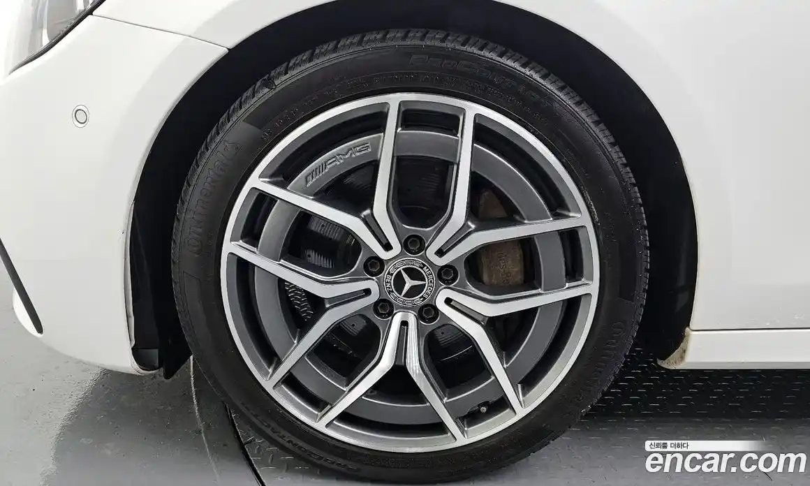 Mercedes-Benz E-Class 2021 1.9 Автомат в Москве № 177247, фото 12