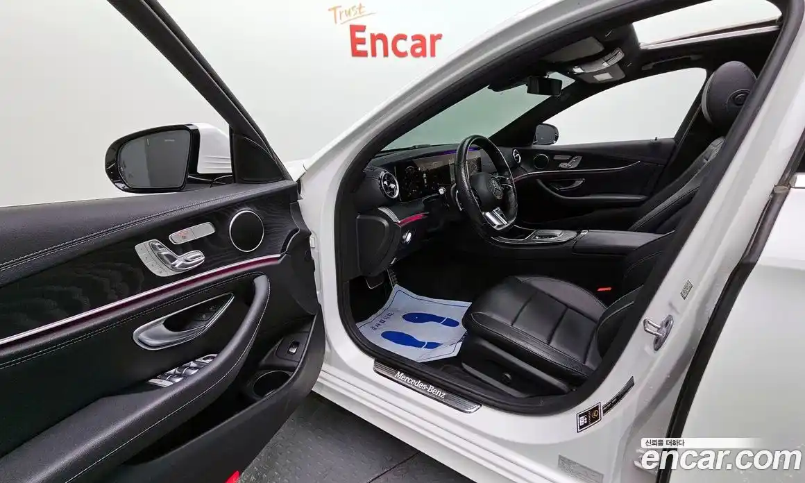 Mercedes-Benz E-Class 2021 1.9 Автомат в Москве № 177247, фото 19