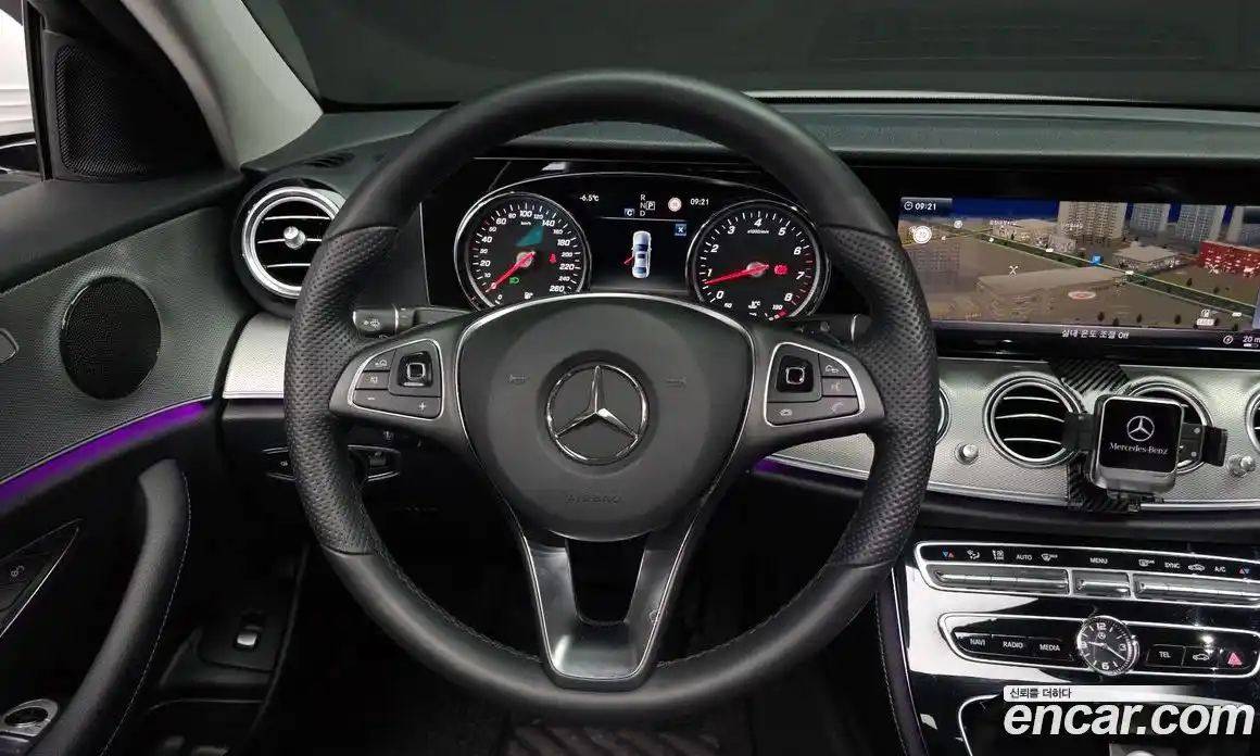 Mercedes-Benz E-Class 2018 2.0 Автомат в Москве № 178887, фото 14