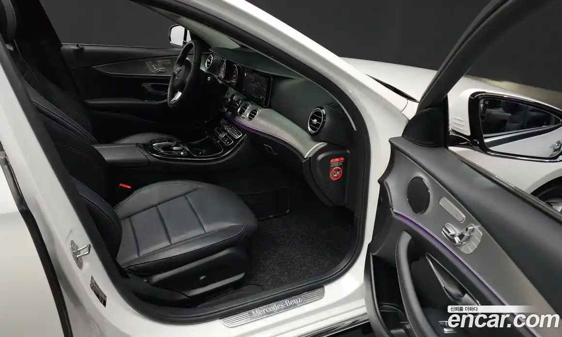 Mercedes-Benz E-Class 2018 2.0 Автомат в Москве № 178887, фото 15