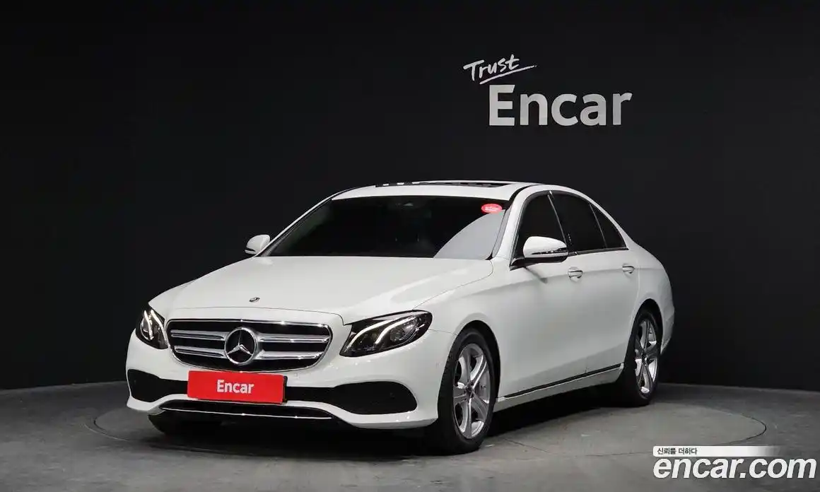 Mercedes-Benz E-Class 2018 2.0 Автомат в Москве № 178887, фото 10