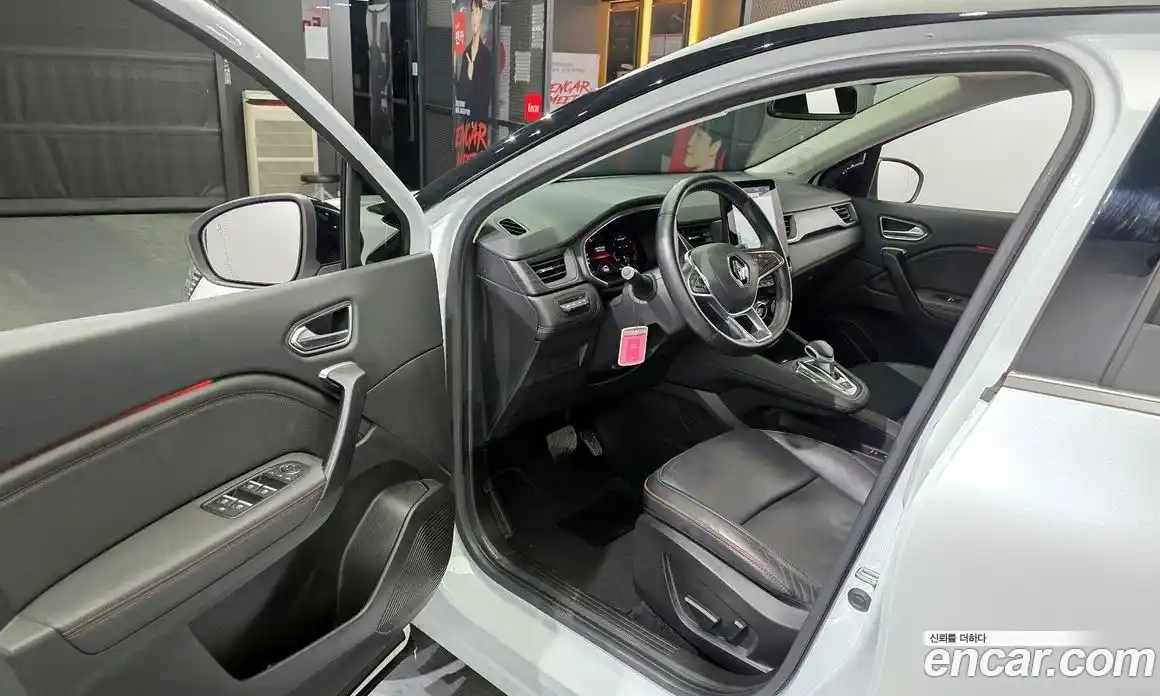 Renault Captur 2020 1.3 Автомат в Москве № 179376, фото 18