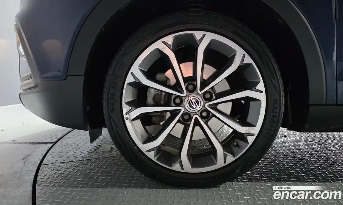 SsangYong TIBOLI 2018 1.6 Автомат в Москве № 181330, фото 3