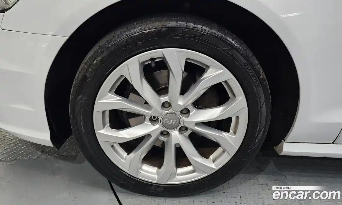 Audi A6 2016 2.0 Автомат в Москве № 183397, фото 12