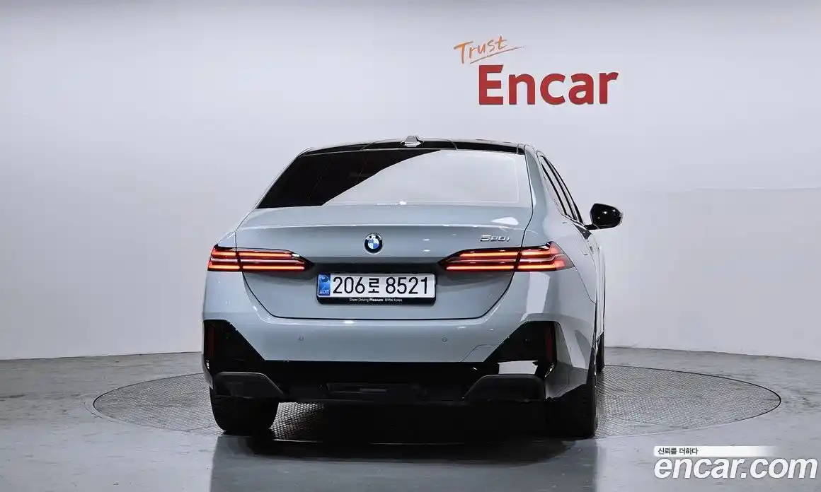 BMW 5-Series 2025 2.0 Автомат в Москве № 187251, фото 9