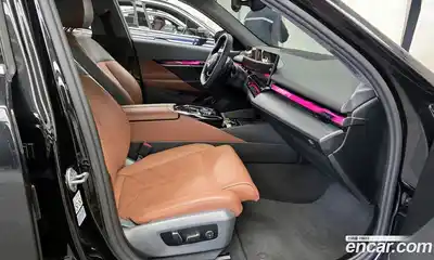 BMW 5-Series 2024 2.0 Автомат в Москве № 189221, миниатюра 2