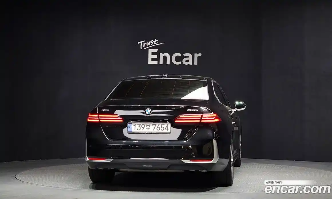 BMW 5-Series 2024 2.0 Автомат в Москве № 189221, фото 3