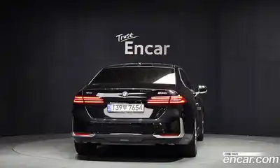 BMW 5-Series 2024 2.0 Автомат в Москве № 189221, миниатюра 3