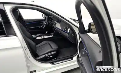 BMW 3-Series 2017 2.0 Автомат в Москве № 192318, миниатюра 5