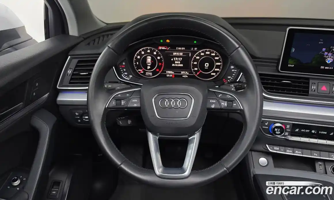 Audi Q5 2020 2.0 Автомат в Москве № 192534, фото 3