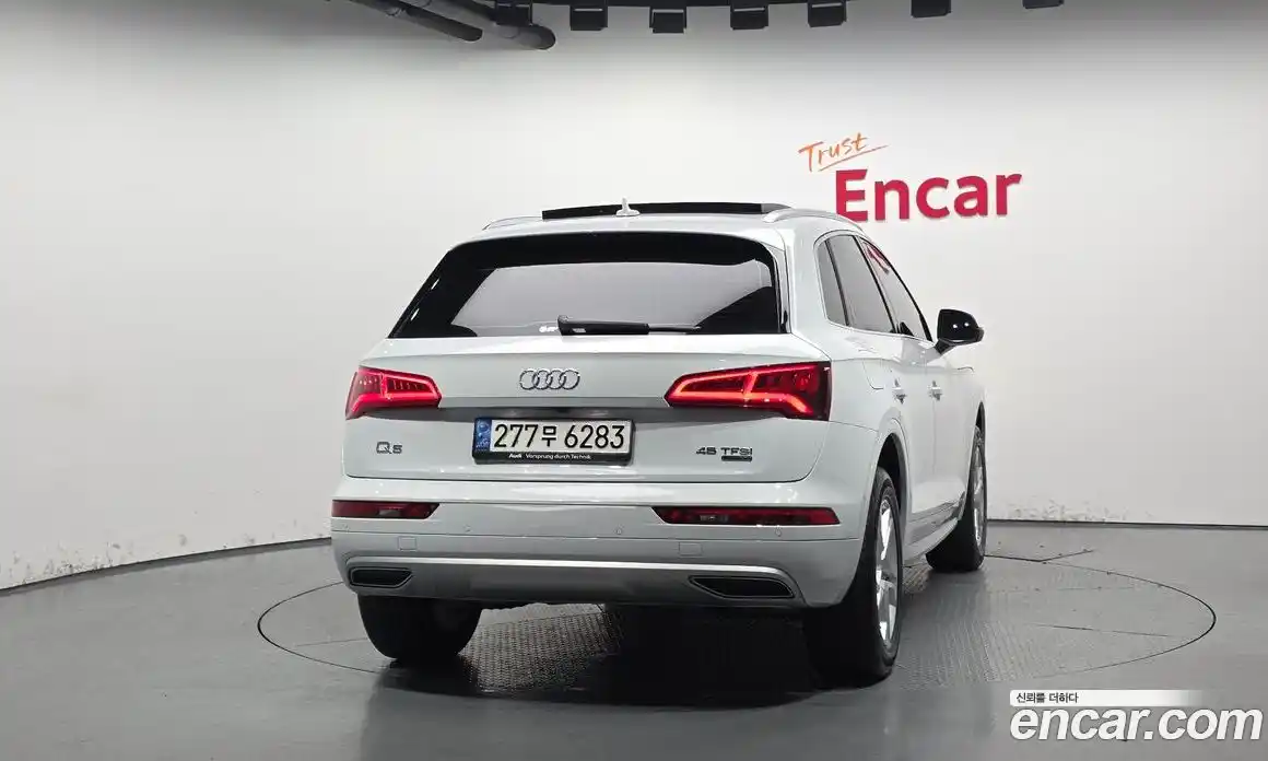 Audi Q5 2020 2.0 Автомат в Москве № 192534, фото 7