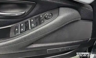 BMW 5-Series 2012 2.0 Автомат в Москве № 192893, миниатюра 2