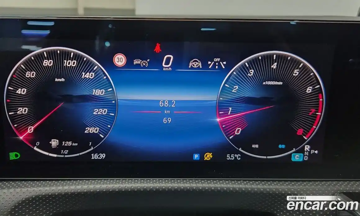 Mercedes-Benz CLA-Class 2025 2.0 Автомат в Москве № 193636, фото 20