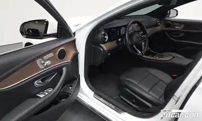 Mercedes-Benz E-Class, 2022