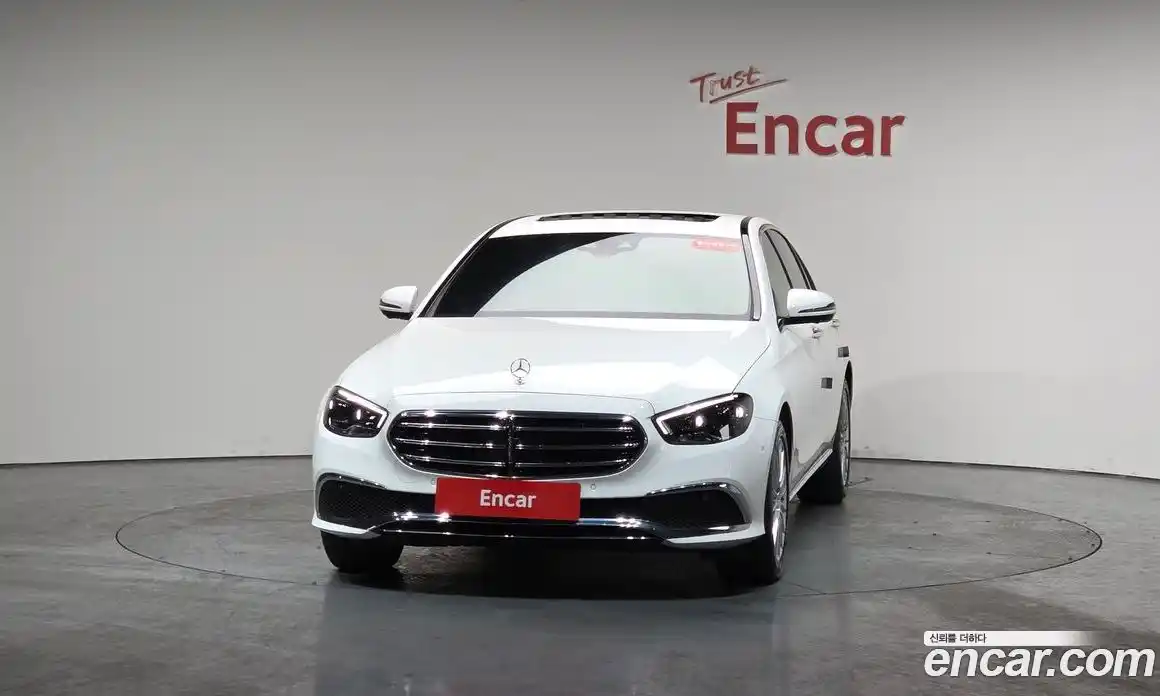 Mercedes-Benz E-Class 2022 2.0 Автомат в Москве № 193838, фото 13