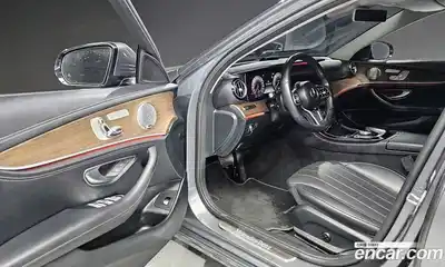 Mercedes-Benz E-Class 2019 2.0 Автомат в Москве № 194884, миниатюра 12