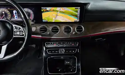 Mercedes-Benz E-Class 2019 2.0 Автомат в Москве № 194884, миниатюра 5