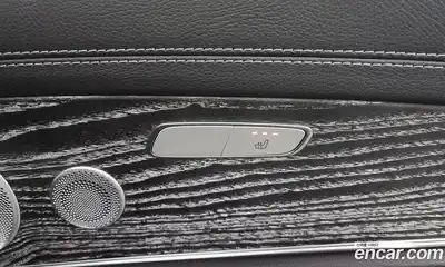 Mercedes-Benz E-Class 2021 2.0 Автомат в Москве № 195401, миниатюра 4