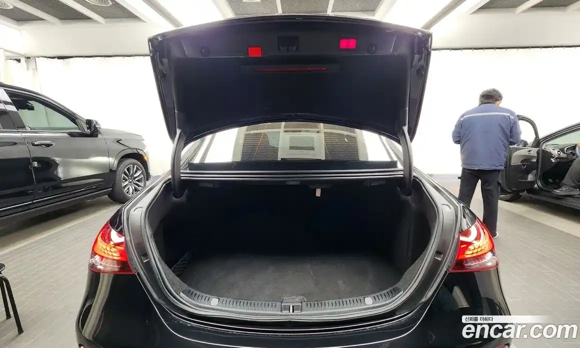 Mercedes-Benz E-Class 2021 2.0 Автомат в Москве № 195401, фото 9