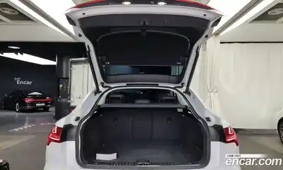 Audi e-tron 2021 0.2 Автомат в Москве № 196627, миниатюра 3