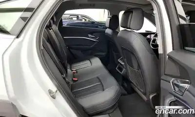 Audi e-tron 2021 0.2 Автомат в Москве № 196627, миниатюра 4