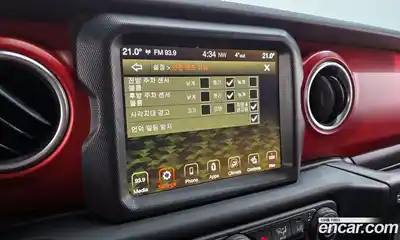 Jeep Wrangler 2023 2.0 Автомат в Москве № 199380, миниатюра 11