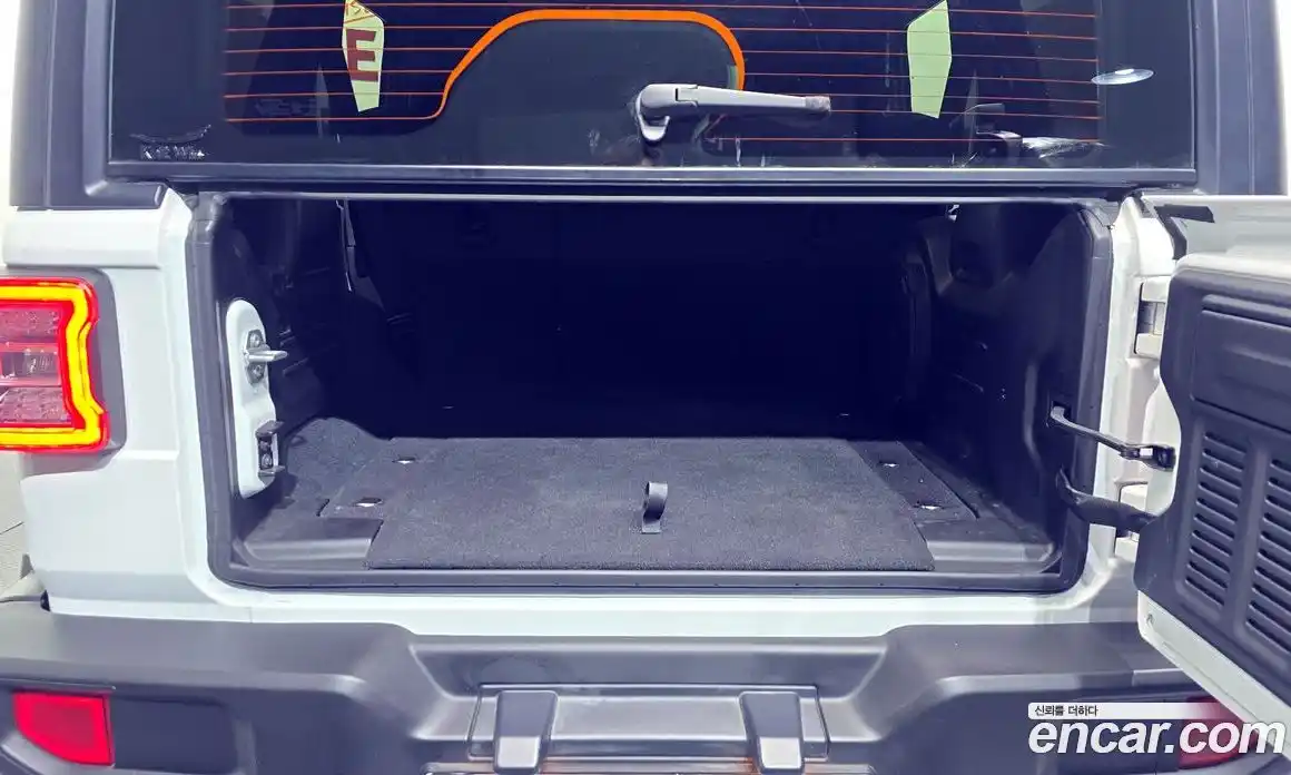 Jeep Wrangler 2023 2.0 Автомат в Москве № 199380, фото 15