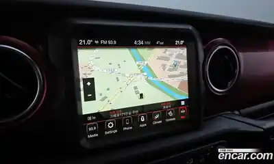 Jeep Wrangler 2023 2.0 Автомат в Москве № 199380, миниатюра 9