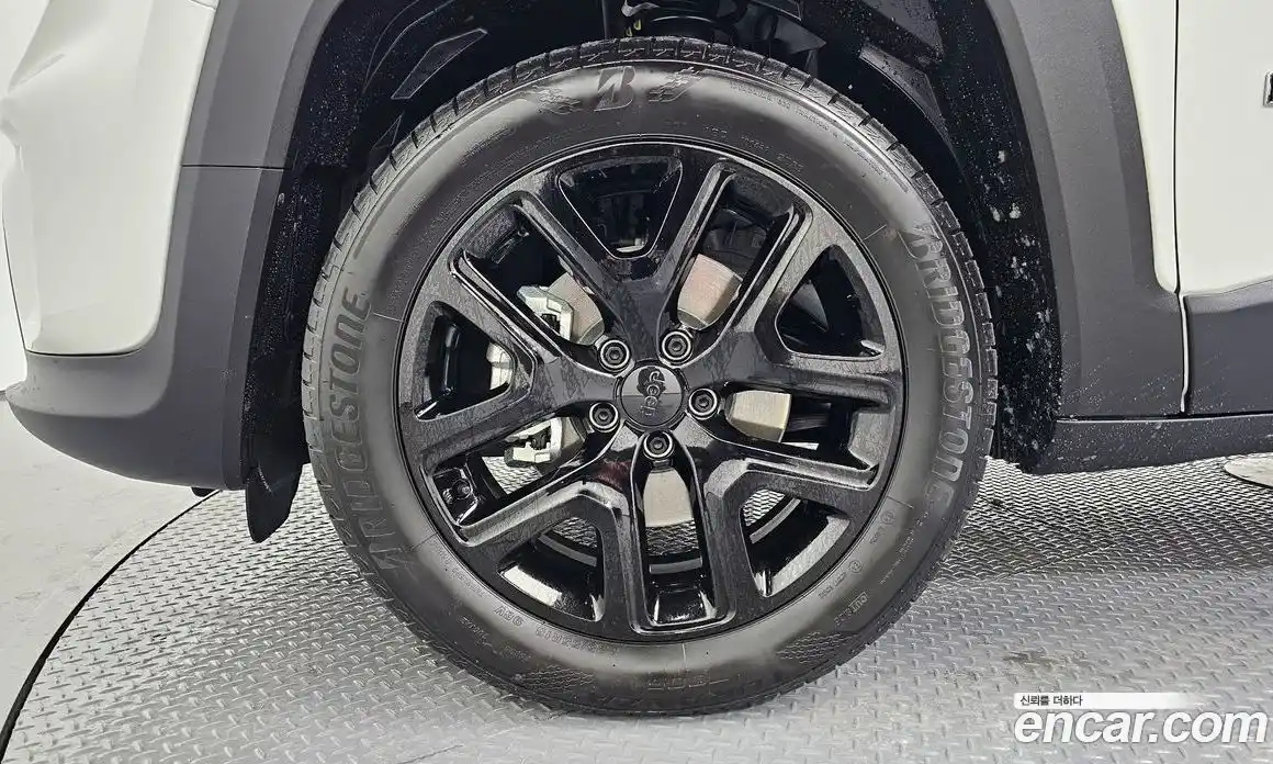 Jeep Renegade 2023 1.3 Автомат в Москве № 199387, фото 18