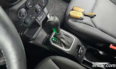 Jeep Renegade 2023 1.3 Автомат в Москве № 199387, миниатюра 3