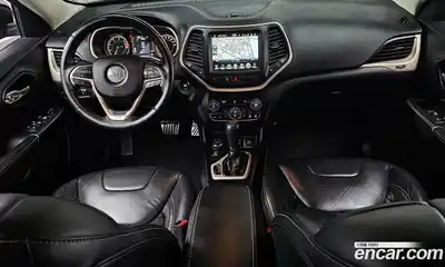 Jeep Cherokee 2017 2.4 Автомат в Москве № 199459, миниатюра 2