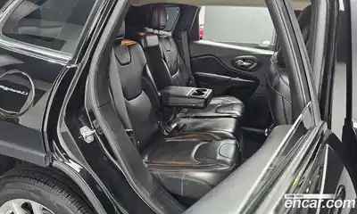 Jeep Cherokee 2017 2.4 Автомат в Москве № 199459, миниатюра 8