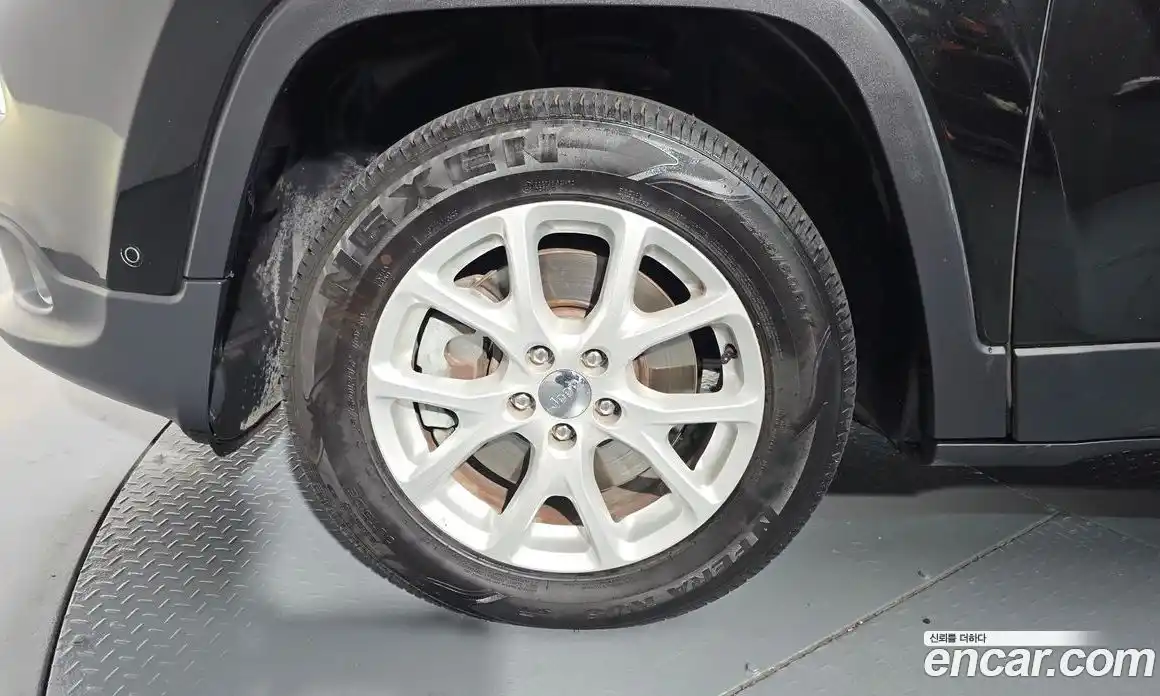 Jeep Cherokee 2017 2.4 Автомат в Москве № 199459, фото 10