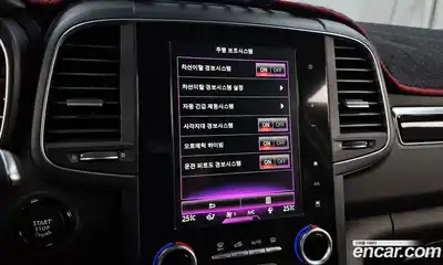 Renault QM6 2018 2.0 Автомат в Москве № 207102, миниатюра 10