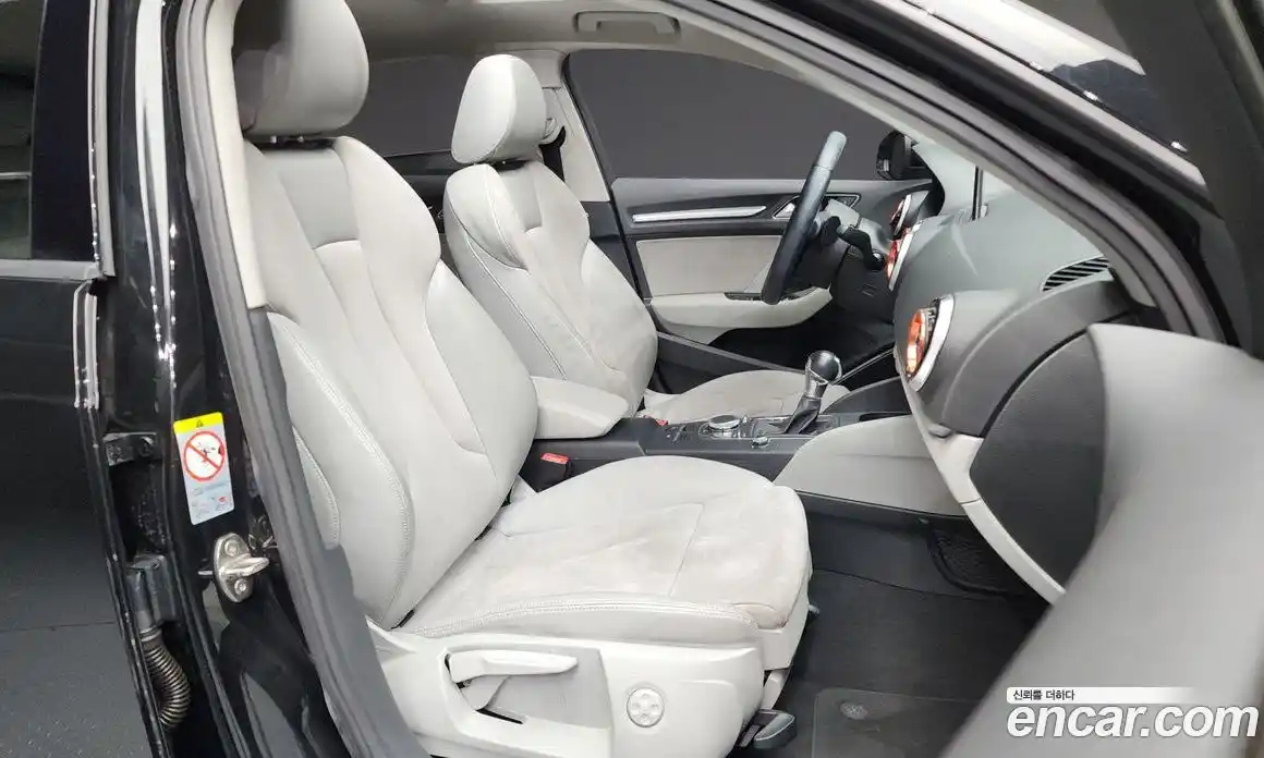 Audi A3 2015 2.0 Автомат в Москве № 212557, фото 14