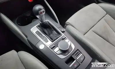 Audi A3 2015 2.0 Автомат в Москве № 212557, миниатюра 7