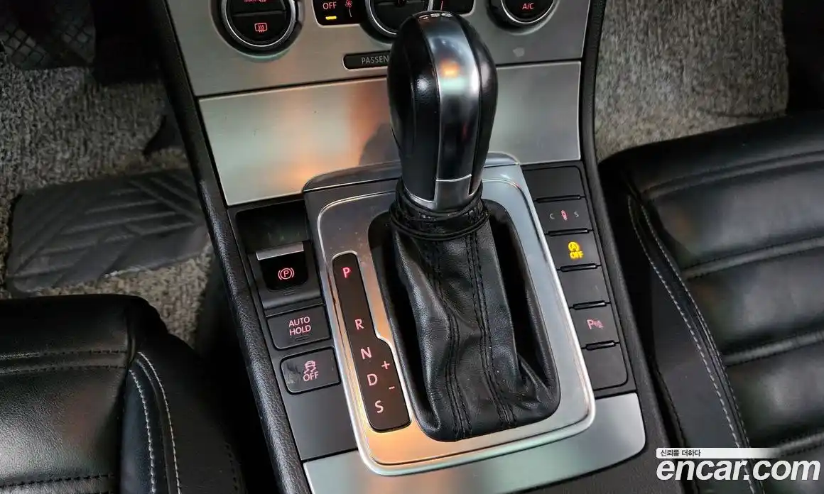 Volkswagen CC 2014 2.0 Автомат в Москве № 215248, фото 10