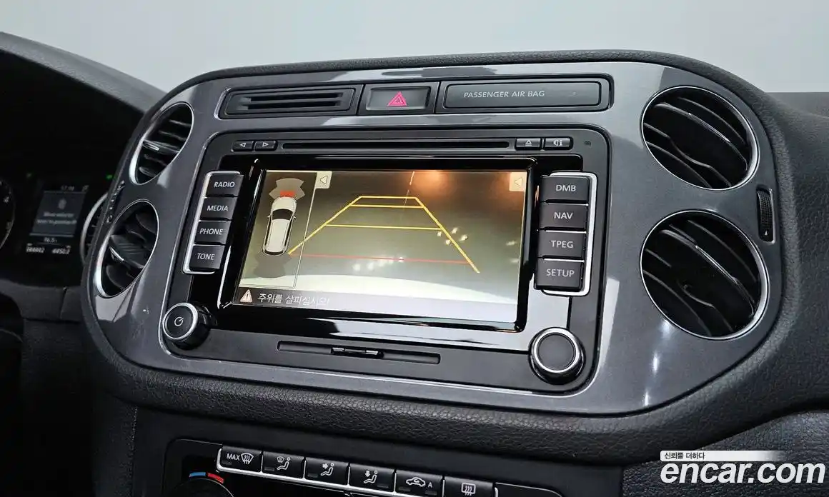 Volkswagen Tiguan 2014 2.0 Автомат в Москве № 223652, фото 17